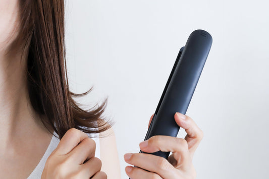 ヘアアイロンを毎日使うなら知っておきたい！髪を守るためのポイント
